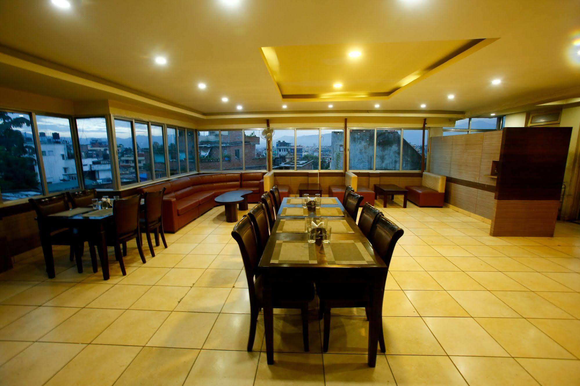 Hotel Nandini Kathmandu Ngoại thất bức ảnh