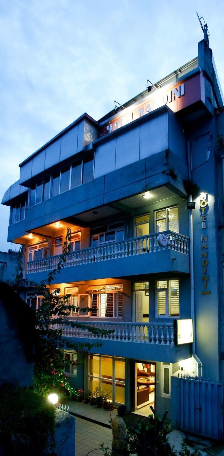 Hotel Nandini Kathmandu Ngoại thất bức ảnh
