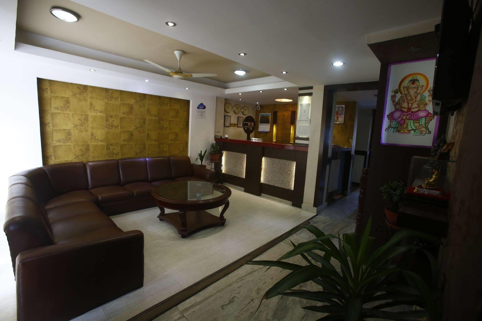 Hotel Nandini Kathmandu Ngoại thất bức ảnh