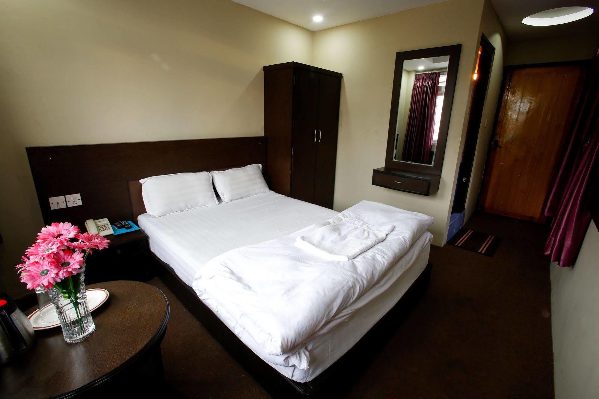 Hotel Nandini Kathmandu Ngoại thất bức ảnh