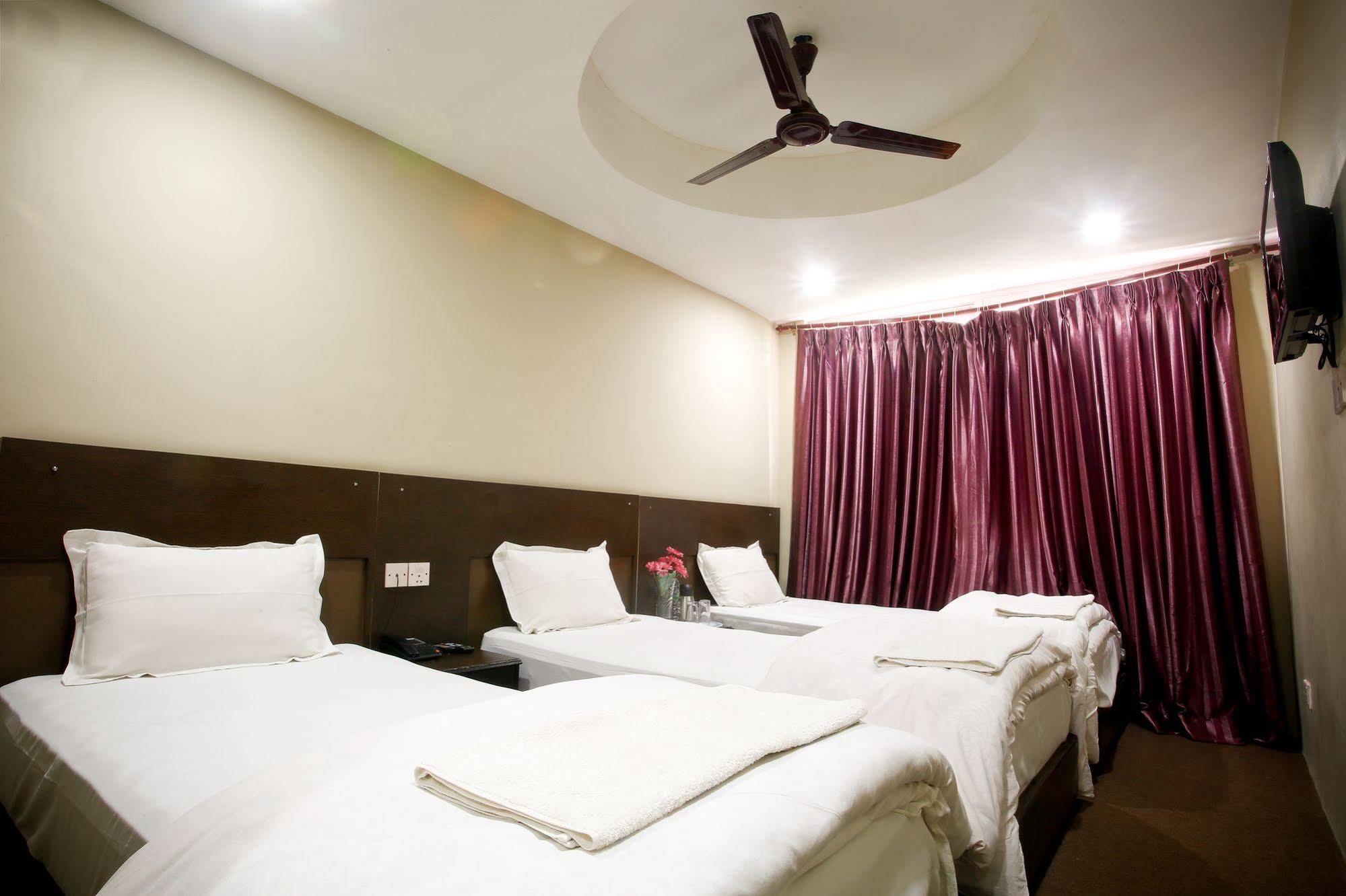 Hotel Nandini Kathmandu Ngoại thất bức ảnh